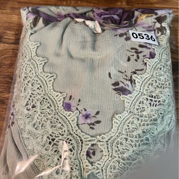 Romantic Gypsy Boho Chic Floral V-neck Tunic | Women’s Size 2X - Picture 11 of 11